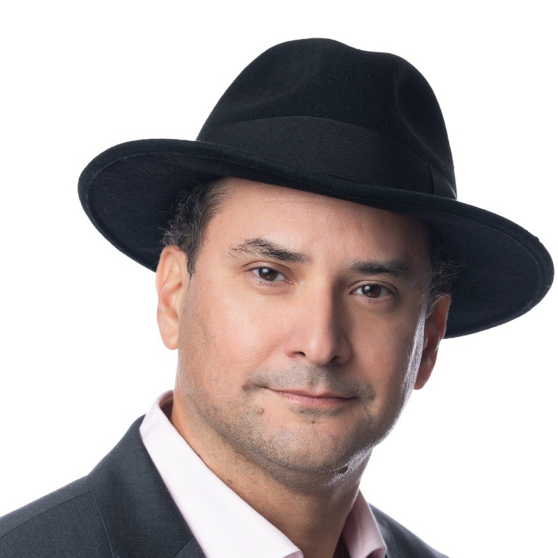 Headshot of Erick E. Rios