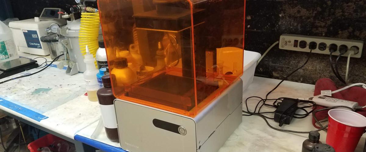 Form 1+ Resin 3d Printer | MakeHaven